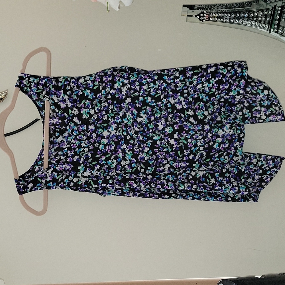 Women's Express top